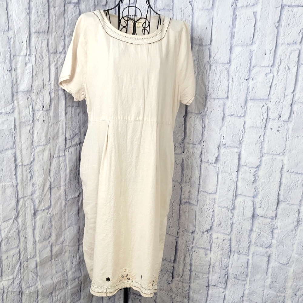 Cost Plus World Market Cream Midi‎ Dress
